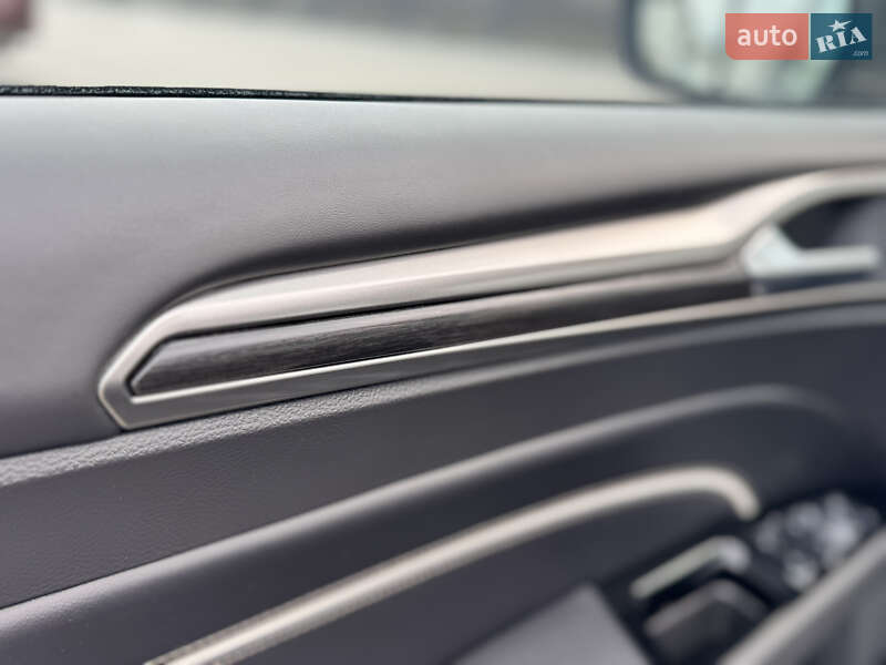 Ліфтбек Ford Mondeo 2020 в Мукачевому