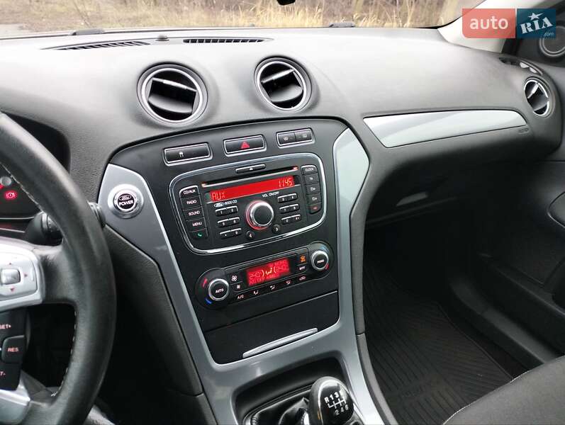 Седан Ford Mondeo 2012 в Днепре