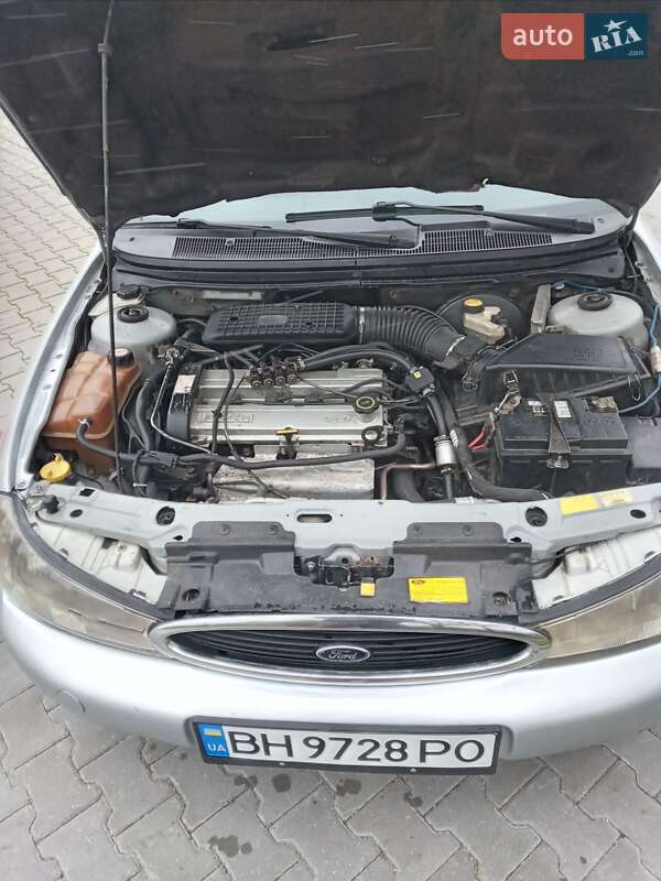 Ліфтбек Ford Mondeo 1998 в Одесі
