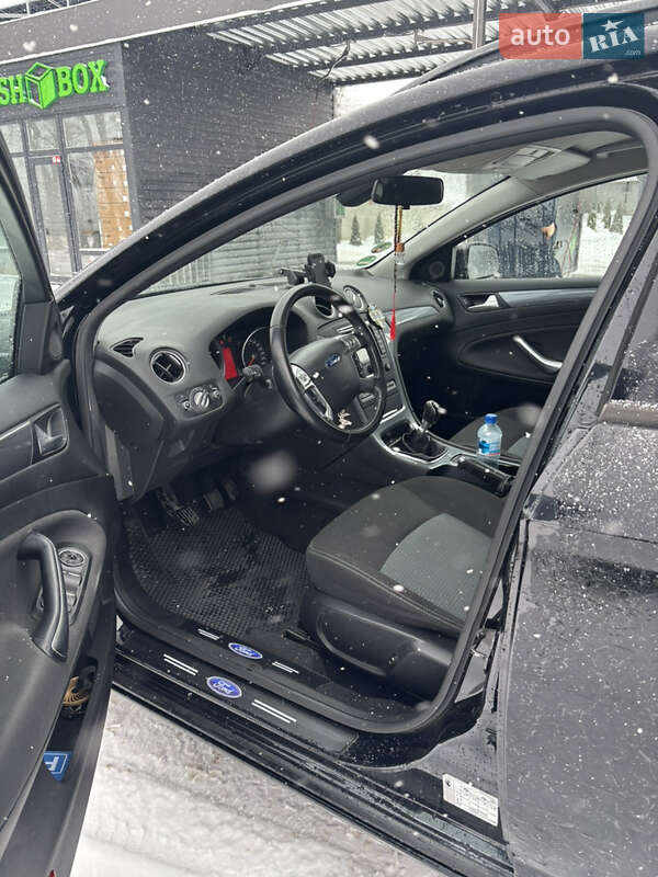 Универсал Ford Mondeo 2012 в Гавриловке