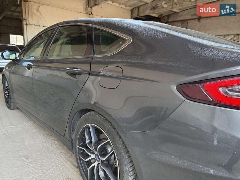 Лифтбек Ford Mondeo 2016 в Запорожье