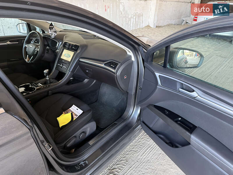 Лифтбек Ford Mondeo 2016 в Запорожье