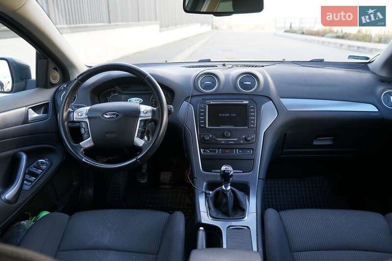 Универсал Ford Mondeo 2014 в Луцке