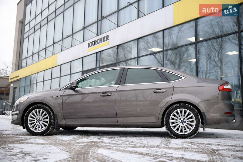 Седан Ford Mondeo 2012 в Тернополе