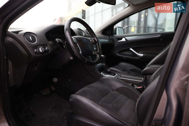 Седан Ford Mondeo 2012 в Тернополе
