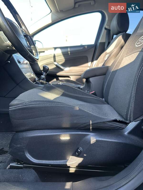 Седан Ford Mondeo 2011 в Белогородке