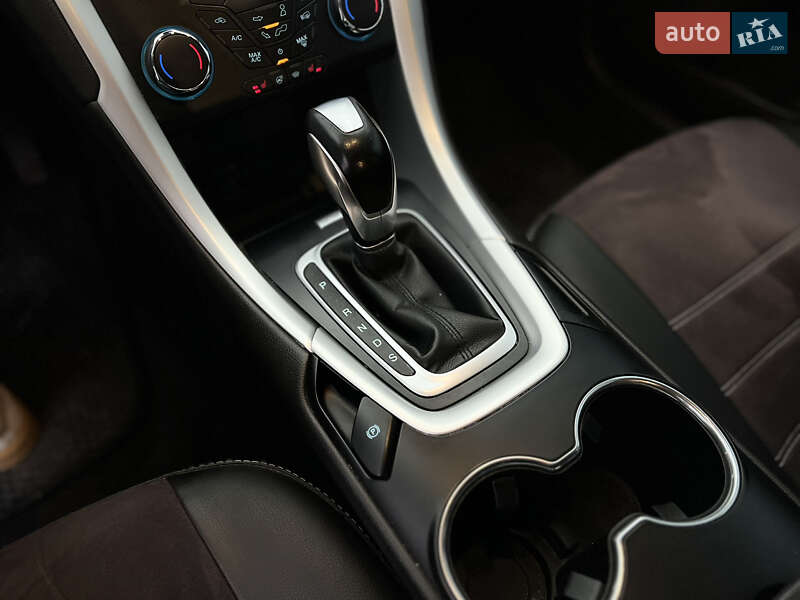 Седан Ford Mondeo 2017 в Миргороде