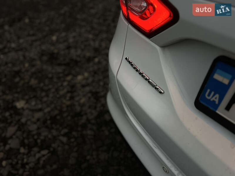 Седан Ford Mondeo 2017 в Миргороде