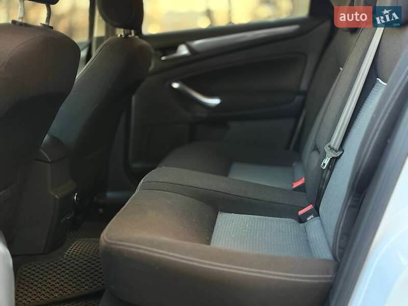 Лифтбек Ford Mondeo 2013 в Николаеве