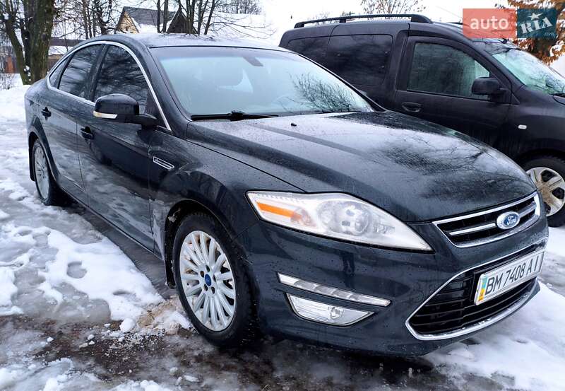 Седан Ford Mondeo 2011 в Глухове