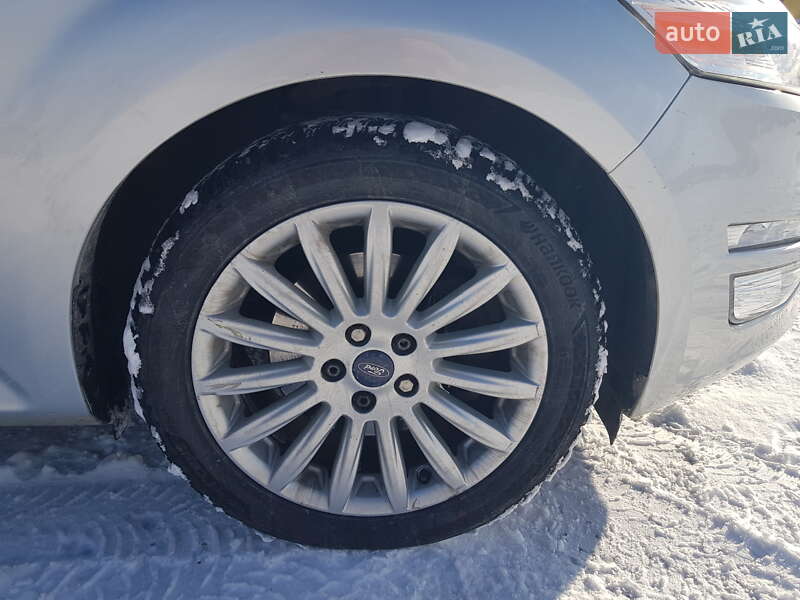 Універсал Ford Mondeo 2013 в Рівному