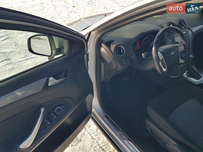 Універсал Ford Mondeo 2013 в Рівному