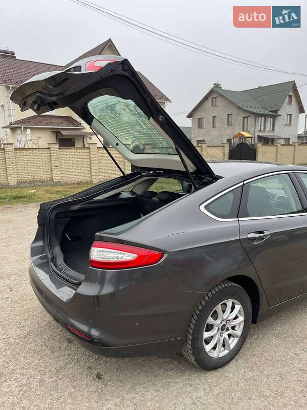 Седан Ford Mondeo 2015 в Борщеве