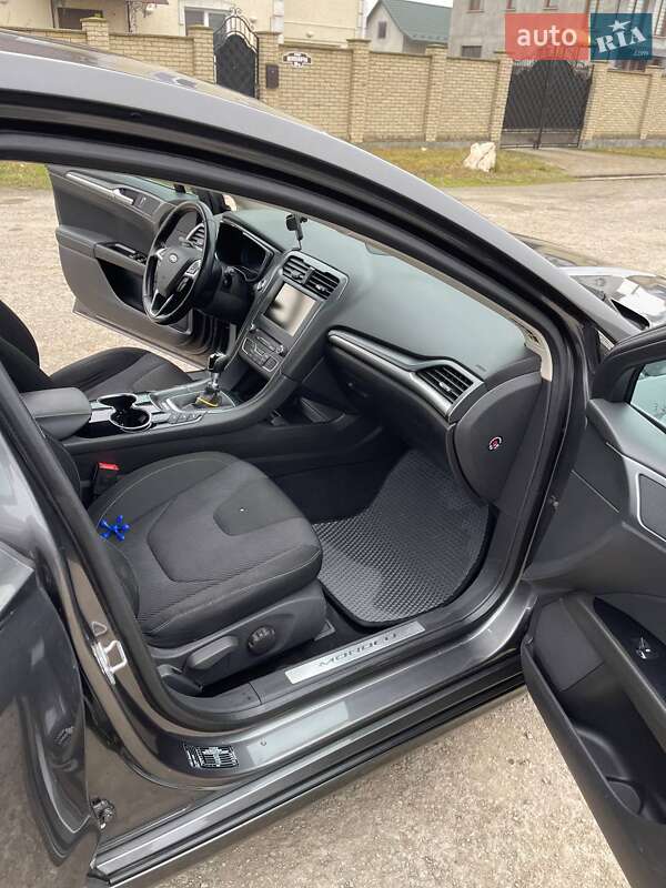 Седан Ford Mondeo 2015 в Борщеве