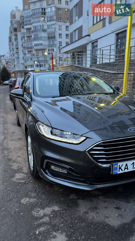 Лифтбек Ford Mondeo 2019 в Киеве