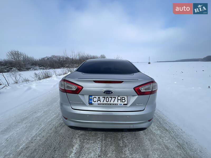 Седан Ford Mondeo 2011 в Умані