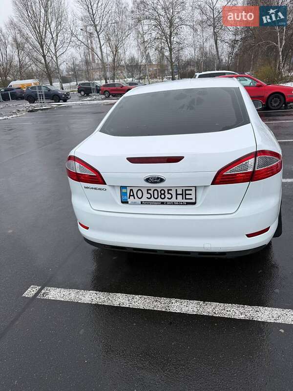 Универсал Ford Mondeo 2010 в Тячеве