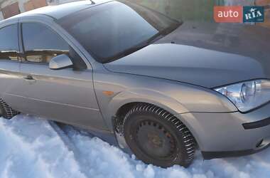 Седан Ford Mondeo 2002 в Чугуеве