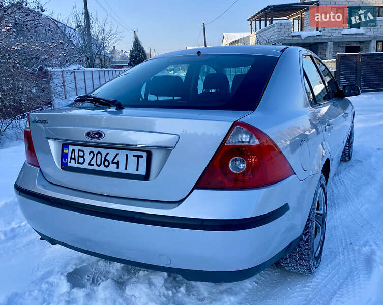 Лифтбек Ford Mondeo 2004 в Житомире