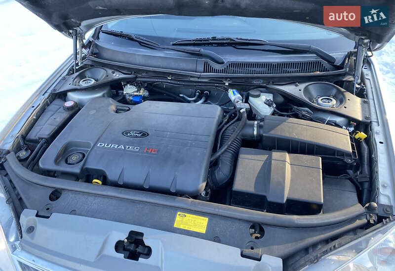 Лифтбек Ford Mondeo 2004 в Житомире