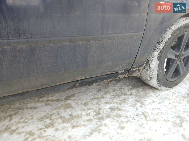 Ліфтбек Ford Mondeo 2001 в Павлограді