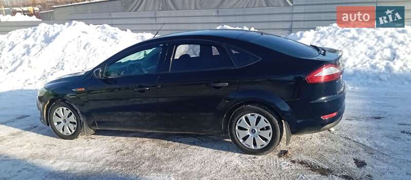 Ліфтбек Ford Mondeo 2008 в Рівному