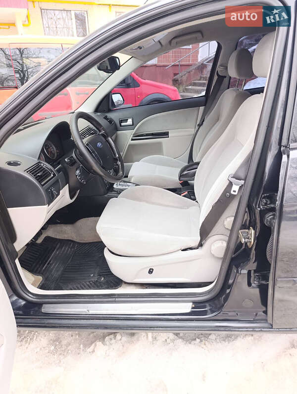 Лифтбек Ford Mondeo 2002 в Тернополе