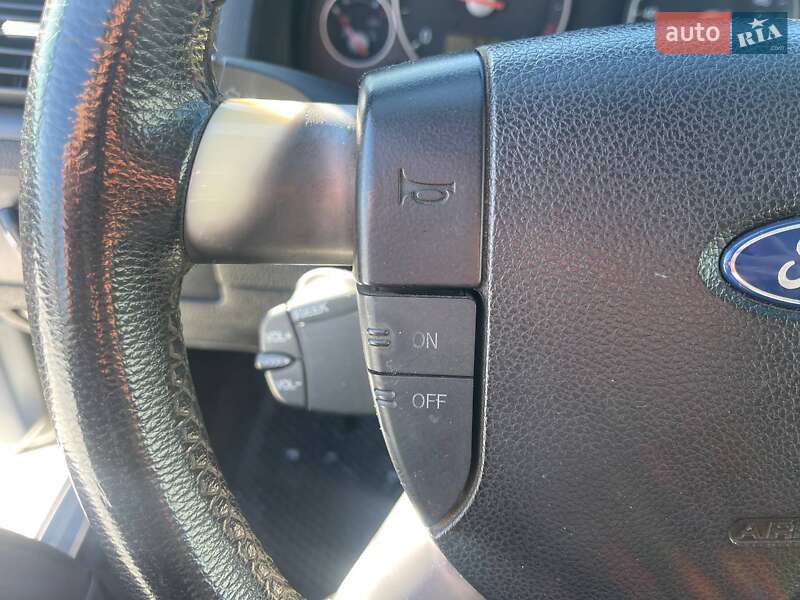 Ліфтбек Ford Mondeo 2006 в Києві