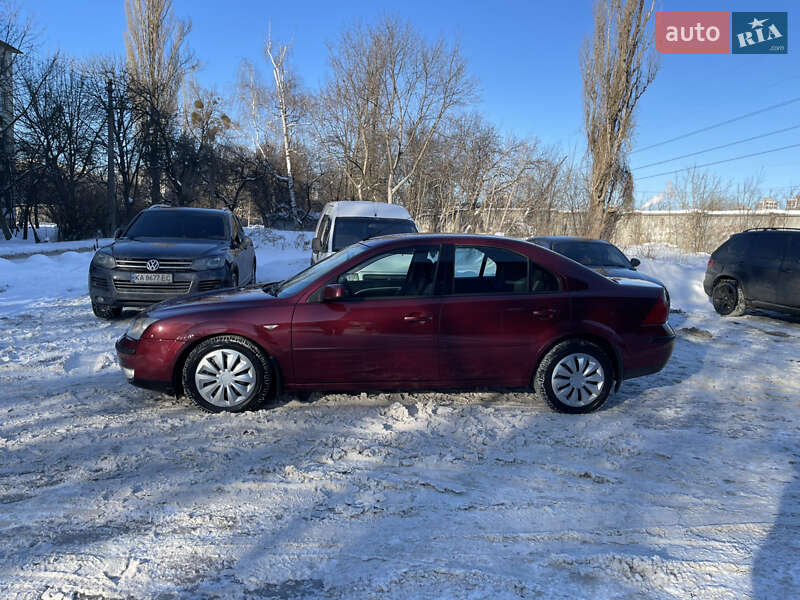 Седан Ford Mondeo 2004 в Києві