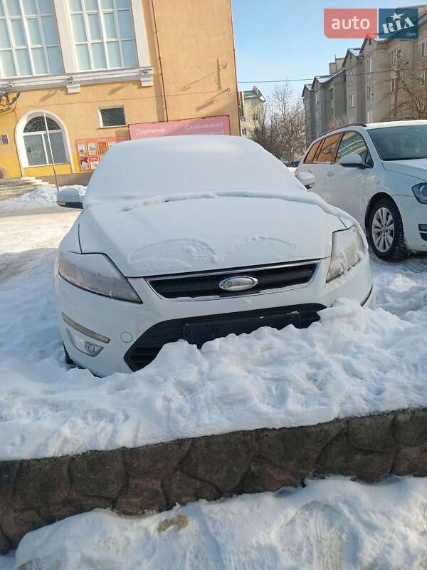 Седан Ford Mondeo 2012 в Новому Розділі