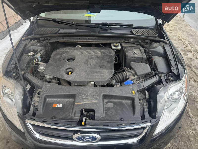 Лифтбек Ford Mondeo 2013 в Софиевской Борщаговке фото 8 Лифтбек Ford Mondeo 2013 в Софиевской Борщаговке