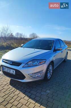 Лифтбек Ford Mondeo 2013 в Отынии