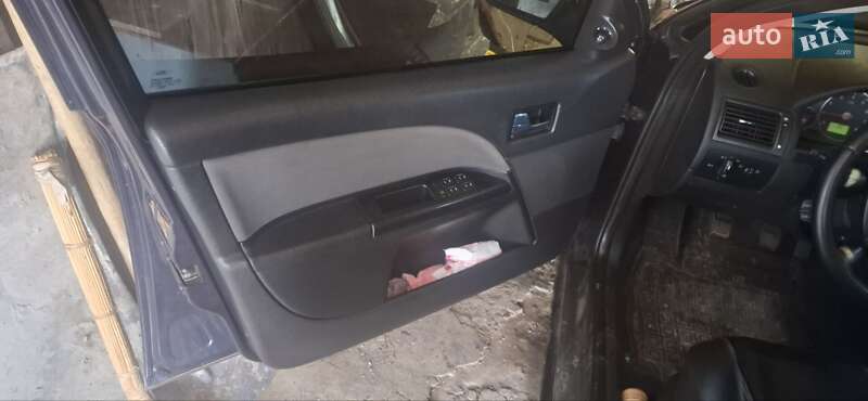 Седан Ford Mondeo 2005 в Черкассах