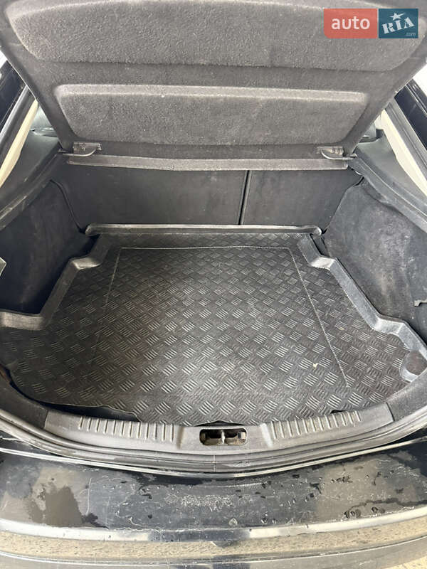 Ліфтбек Ford Mondeo 2010 в Береговому фото 7 Ліфтбек Ford Mondeo 2010 в Береговому