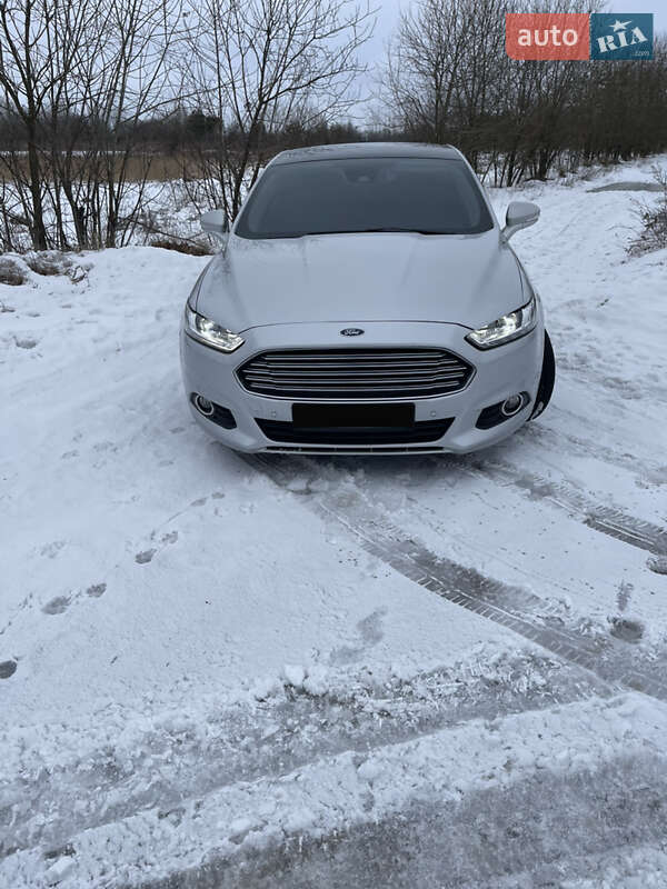 Седан Ford Mondeo 2015 в Киеве фото 7 Седан Ford Mondeo 2015 в Киеве