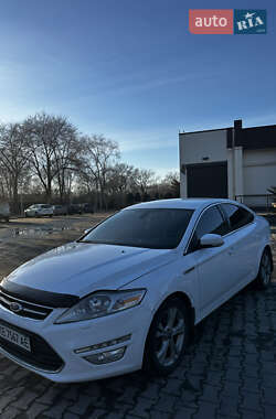 Седан Ford Mondeo 2011 в Павлограді