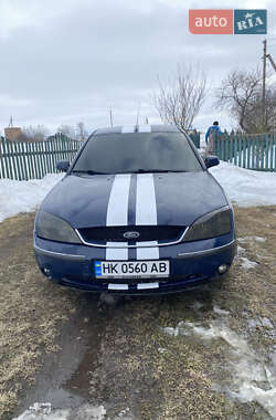 Седан Ford Mondeo 2001 в Остроге