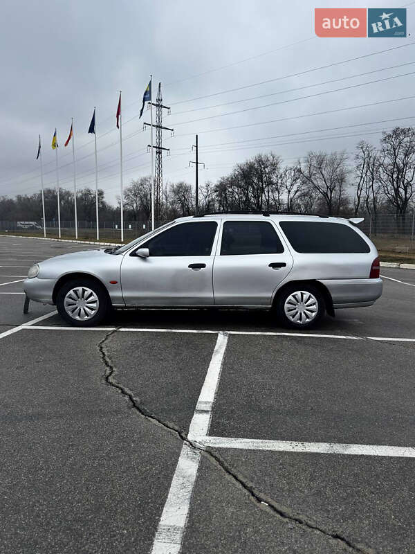 Универсал Ford Mondeo 1998 в Запорожье