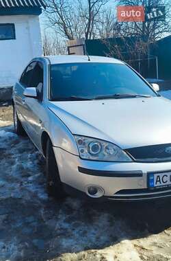 Лифтбек Ford Mondeo 2000 в Луцке