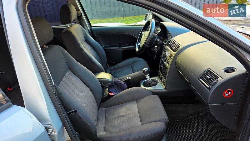 Універсал Ford Mondeo 2001 в Луцьку