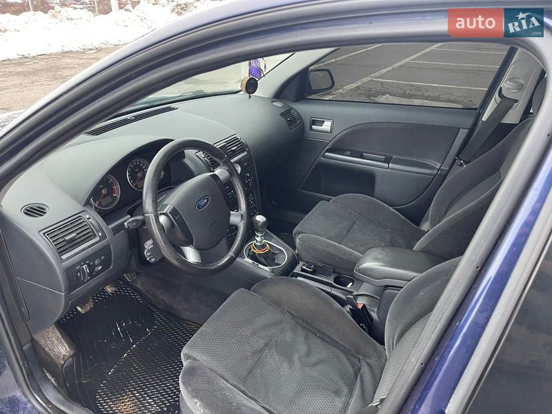 Седан Ford Mondeo 2002 в Черновцах