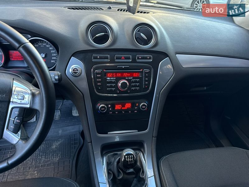 Седан Ford Mondeo 2011 в Хмельницком