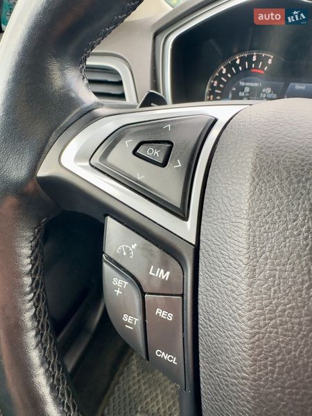 Седан Ford Mondeo 2016 в Киеве