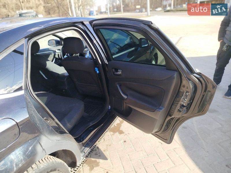 Лифтбек Ford Mondeo 2008 в Запорожье