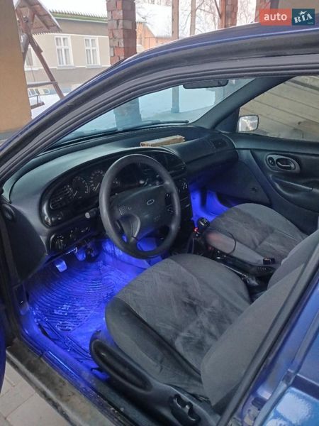 Седан Ford Mondeo 1997 в Черновцах