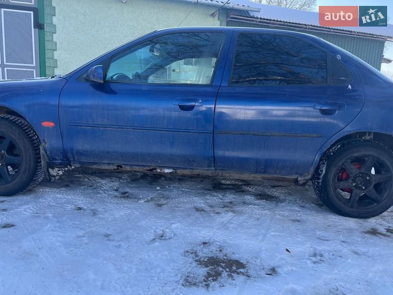 Седан Ford Mondeo 1997 в Черновцах