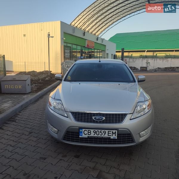 Седан Ford Mondeo 2010 в Чернігові