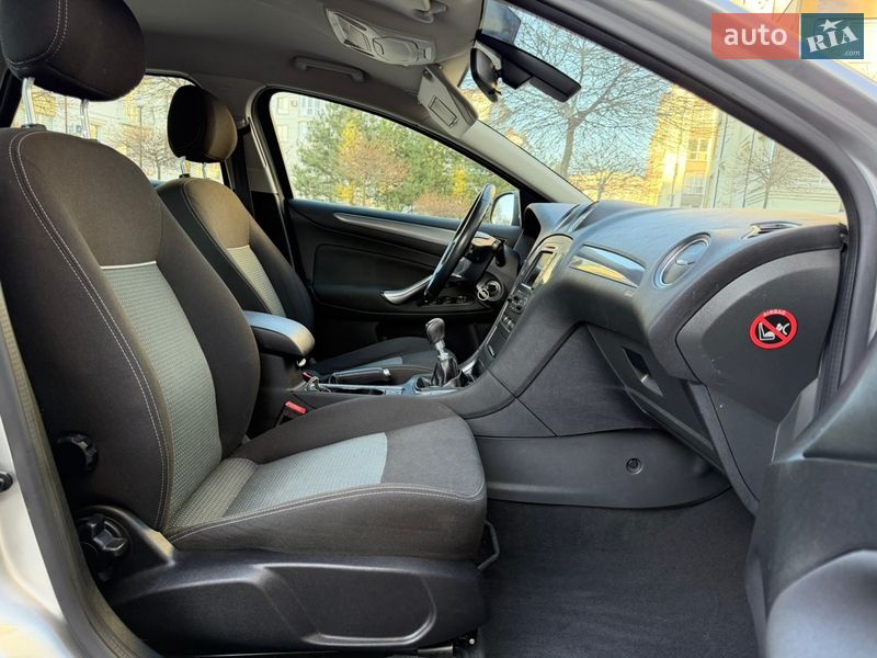 Универсал Ford Mondeo 2012 в Ивано-Франковске