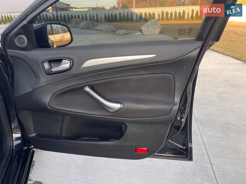 Лифтбек Ford Mondeo 2008 в Луцке