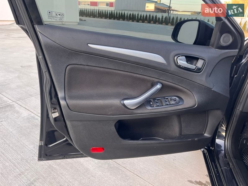 Лифтбек Ford Mondeo 2008 в Луцке